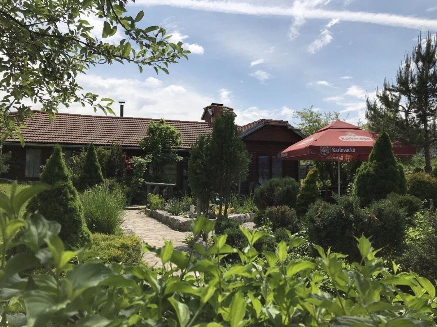 Apartments San - With Pool; Rakovica Exterior photo